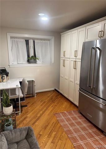 7133 Washington Avenue, University City, MO 63130