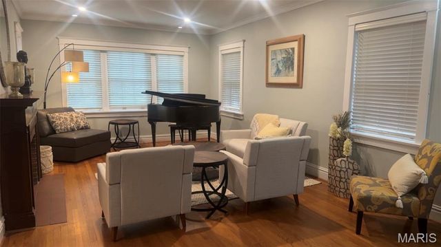 7133 Washington Avenue, University City, MO 63130