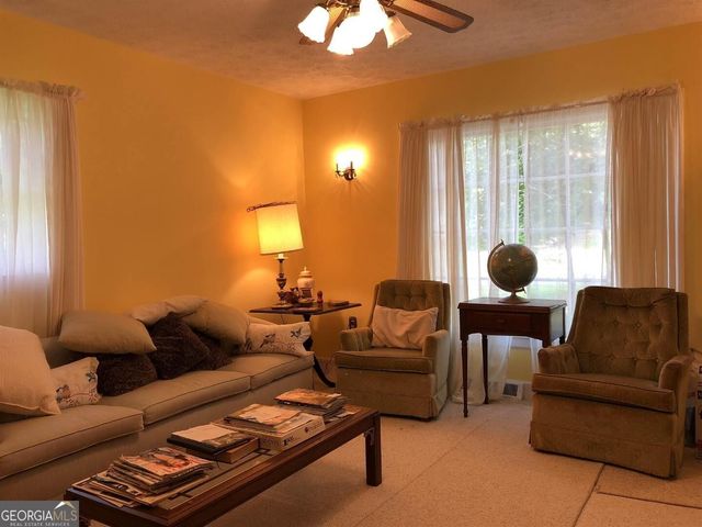 405 Hazel Avenue, Demorest, GA 30535