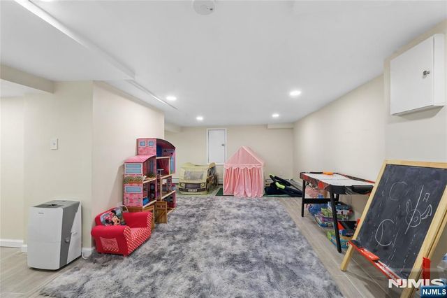 71 Union Street, Closter, NJ 07624