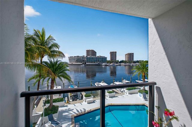 1600 S Bayshore Ln 3A, Coconut Grove, FL 33133