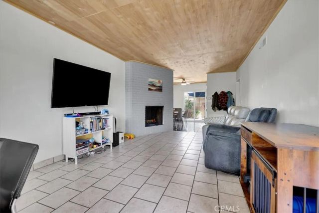 13902 Yorba 14C, Tustin, CA 92780