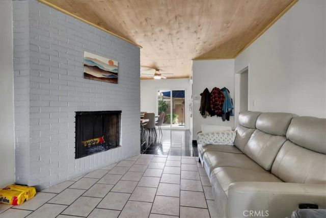 13902 Yorba 14C, Tustin, CA 92780