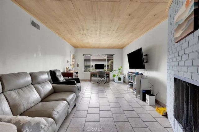 13902 Yorba 14C, Tustin, CA 92780
