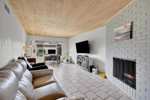 13902 Yorba 14C, Tustin, CA 92780