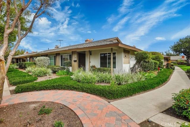 13902 Yorba 14C, Tustin, CA 92780