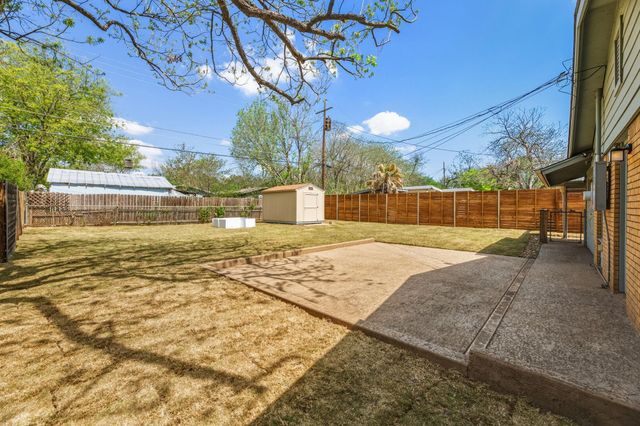 1812 Forestglade DR, Austin, TX 78745