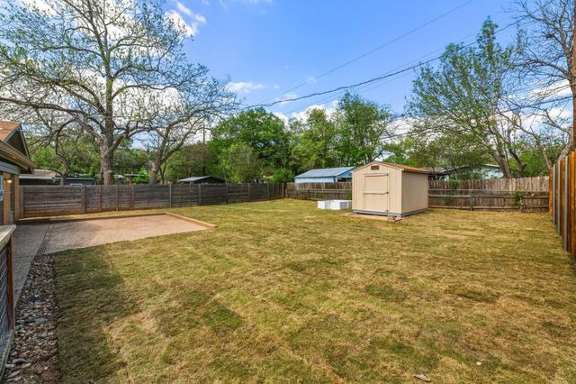 1812 Forestglade DR, Austin, TX 78745