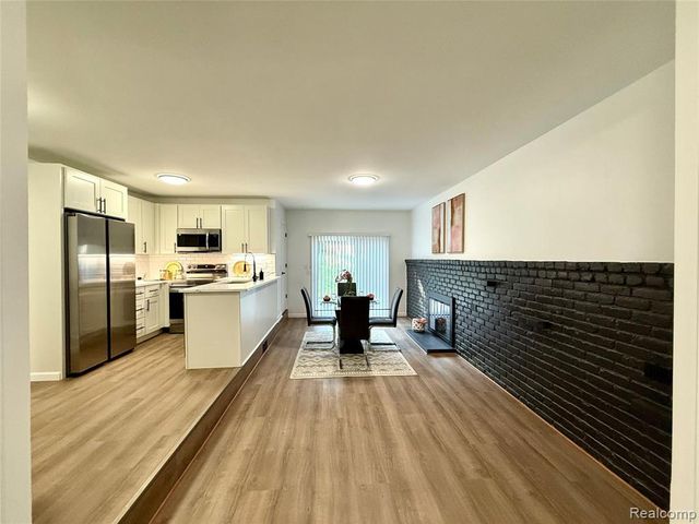 2376 Hempstead Road, Auburn Hills, MI 48326