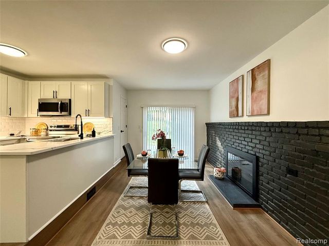 2376 Hempstead Road, Auburn Hills, MI 48326