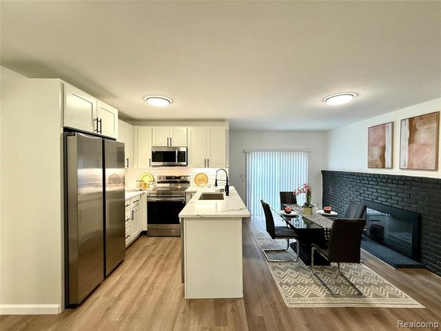 2376 Hempstead Road, Auburn Hills, MI 48326
