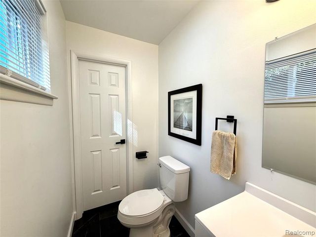2376 Hempstead Road, Auburn Hills, MI 48326