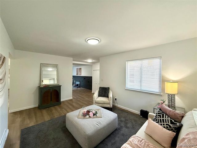 2376 Hempstead Road, Auburn Hills, MI 48326