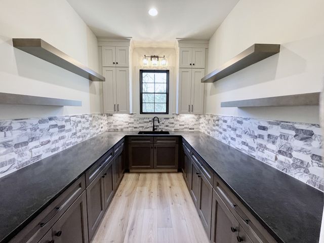 1962 Napa Dr, Brentwood, TN 37027