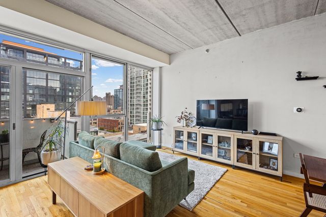 630 N Franklin Street 1016, Chicago, IL 60654