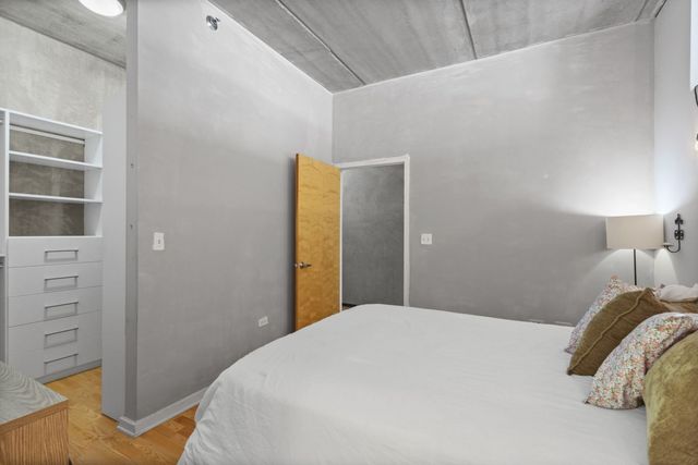 630 N Franklin Street 1016, Chicago, IL 60654