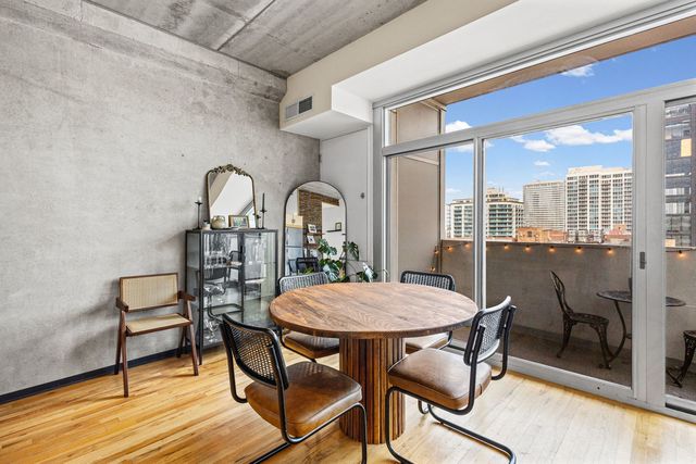 630 N Franklin Street 1016, Chicago, IL 60654