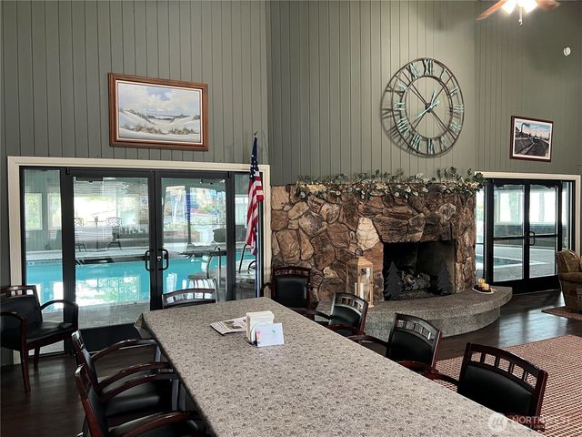 156 NE Zodiac Lane, Bremerton, WA 98311