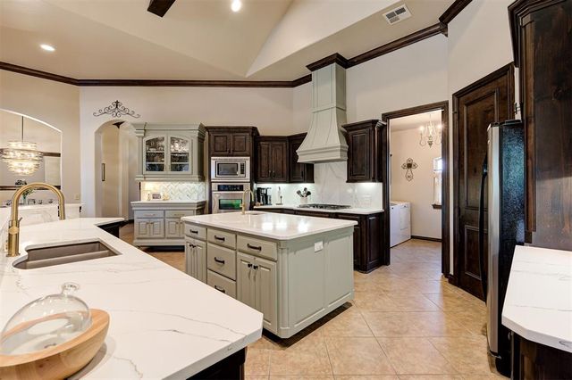 10608 Berrywood Drive, Oklahoma City, OK 73151
