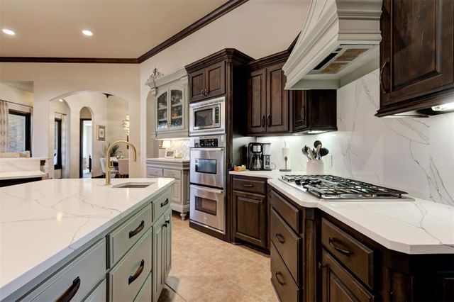 10608 Berrywood Drive, Oklahoma City, OK 73151