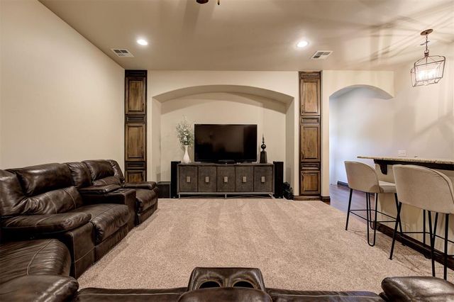10608 Berrywood Drive, Oklahoma City, OK 73151