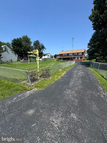 45 WILMAR AVE, Hanover, PA 17331