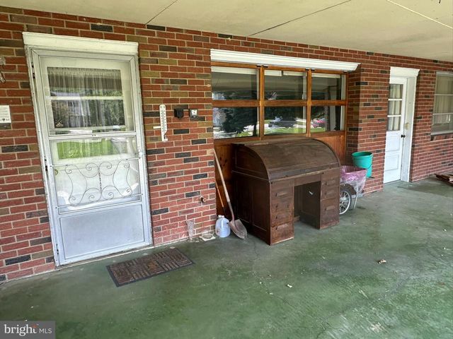 45 WILMAR AVE, Hanover, PA 17331
