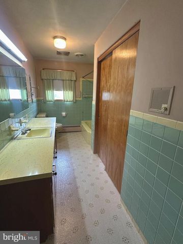 45 WILMAR AVE, Hanover, PA 17331