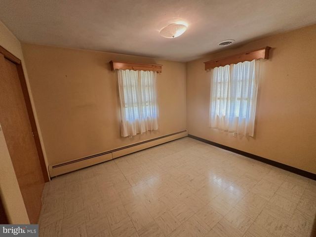 45 WILMAR AVE, Hanover, PA 17331