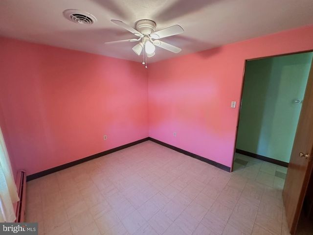 45 WILMAR AVE, Hanover, PA 17331