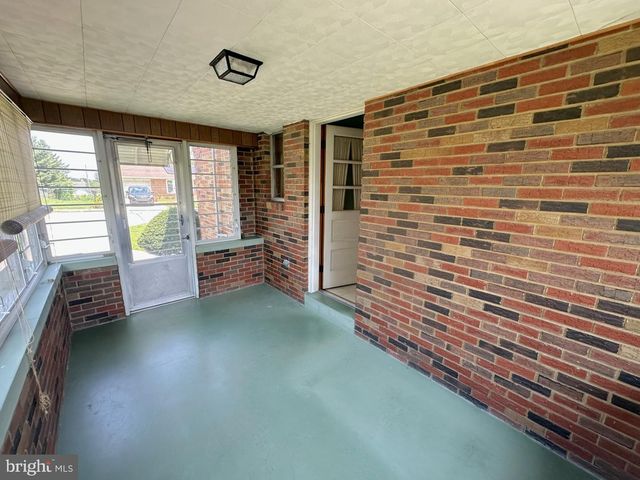45 WILMAR AVE, Hanover, PA 17331