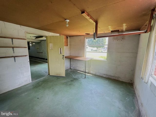45 WILMAR AVE, Hanover, PA 17331