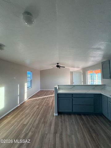 10625 S Cherokee Lane, Tucson, AZ 85736