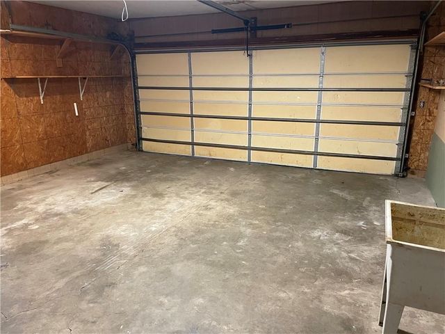 409 E Burns Street, Gallatin, MO 64640