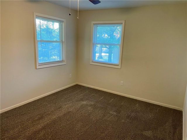 409 E Burns Street, Gallatin, MO 64640