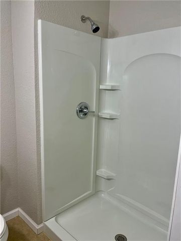 409 E Burns Street, Gallatin, MO 64640