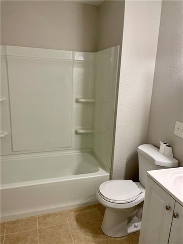 409 E Burns Street, Gallatin, MO 64640