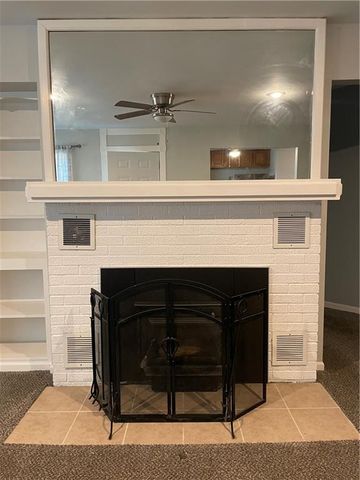 409 E Burns Street, Gallatin, MO 64640