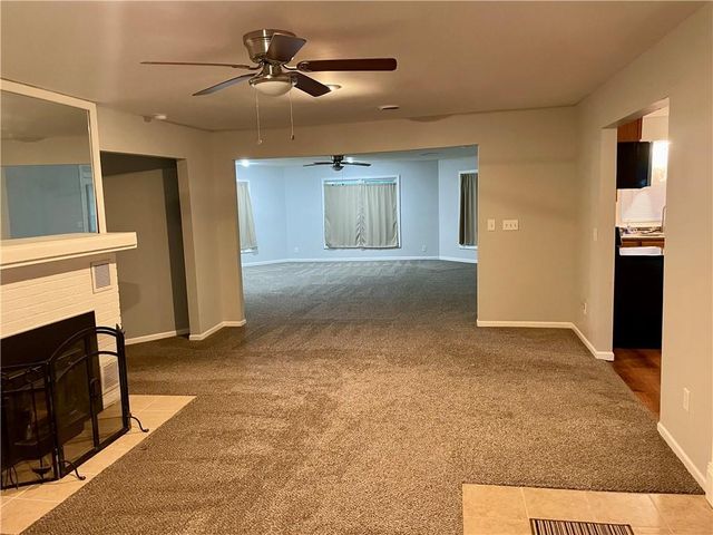 409 E Burns Street, Gallatin, MO 64640