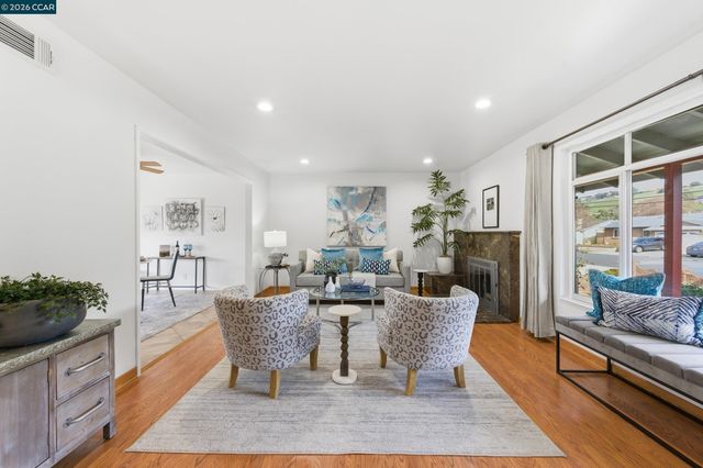 31565 Medinah St, Hayward, CA 94544