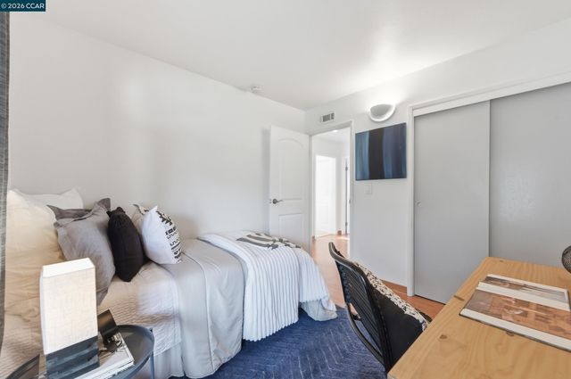 31565 Medinah St, Hayward, CA 94544