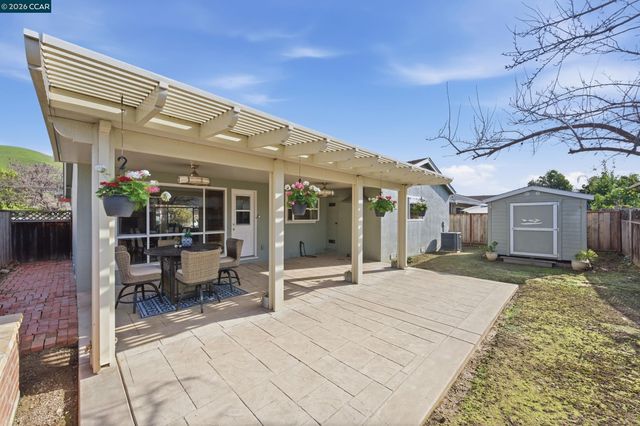 31565 Medinah St, Hayward, CA 94544