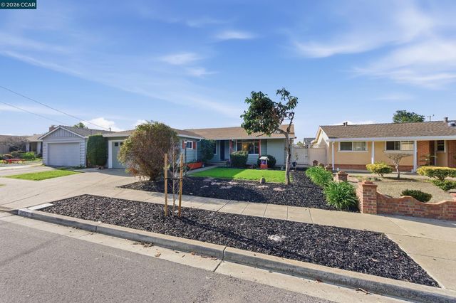 31565 Medinah St, Hayward, CA 94544