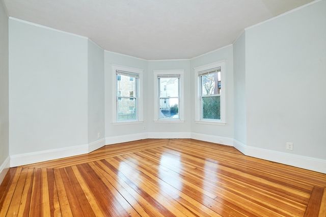 5 Albion St 1, Somerville, MA 02143