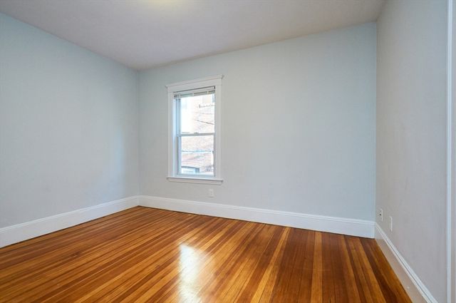 5 Albion St 1, Somerville, MA 02143