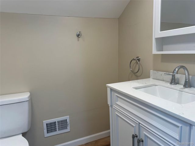 5085 Grayton Street, Detroit, MI 48224