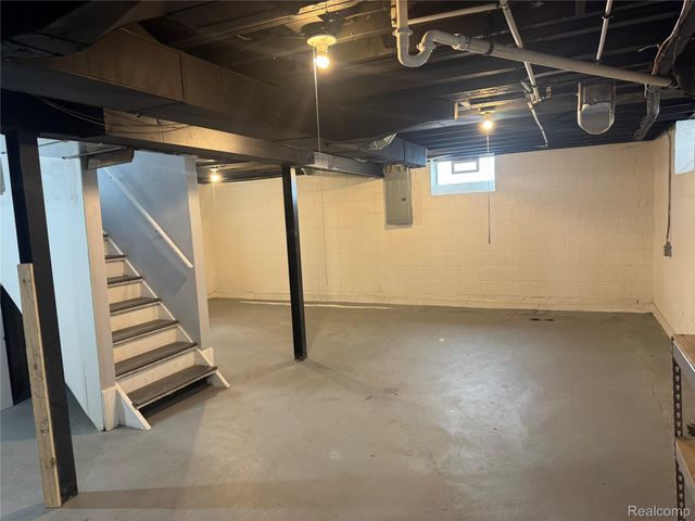 5085 Grayton Street, Detroit, MI 48224