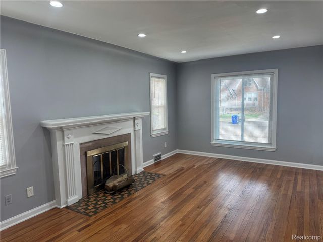 5085 Grayton Street, Detroit, MI 48224