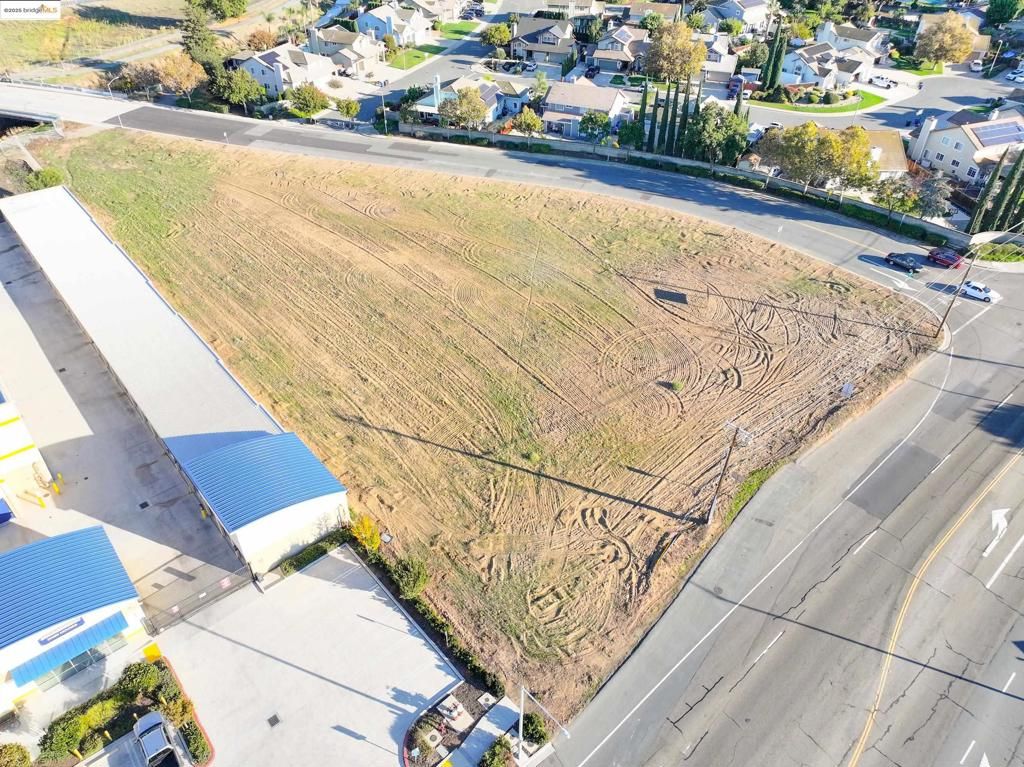 Image 8 of property listing at 0 Main St, Oakley, CA 94561