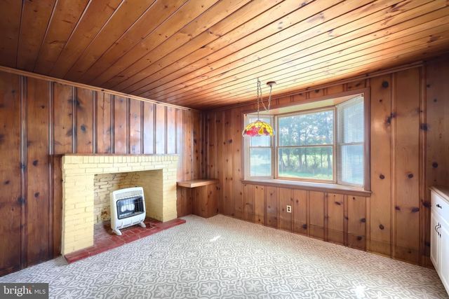 4715 RUGGLES RD, Taneytown, MD 21787